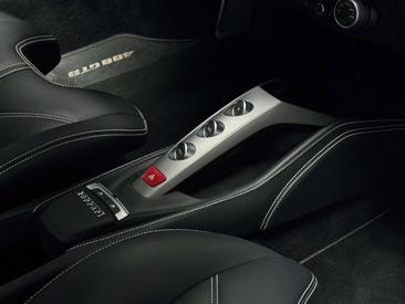 Ferrari 488 — photo 15