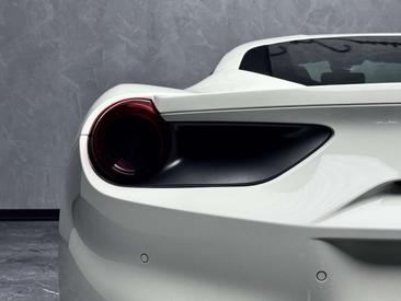 Ferrari 488 — photo 16