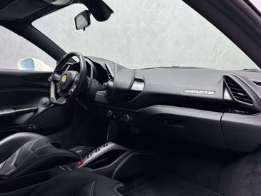 Ferrari 488 — photo 22