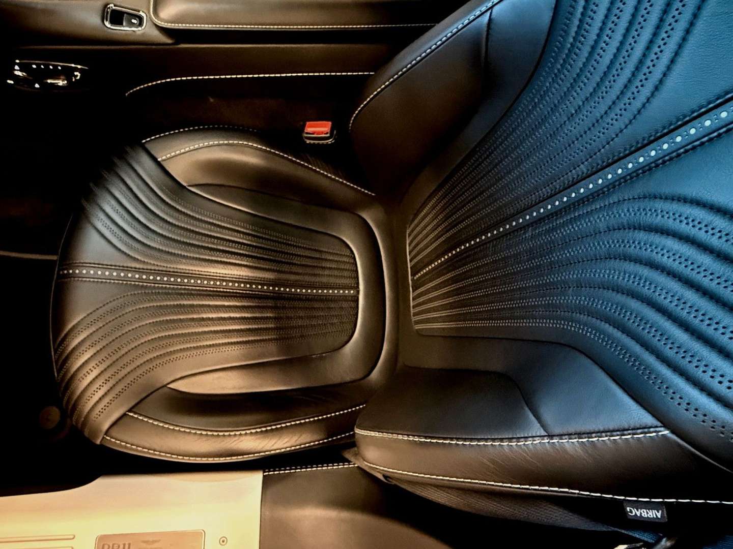 Aston Martin DB11 4.0 V8 - 2019 - Joinsteer - #13