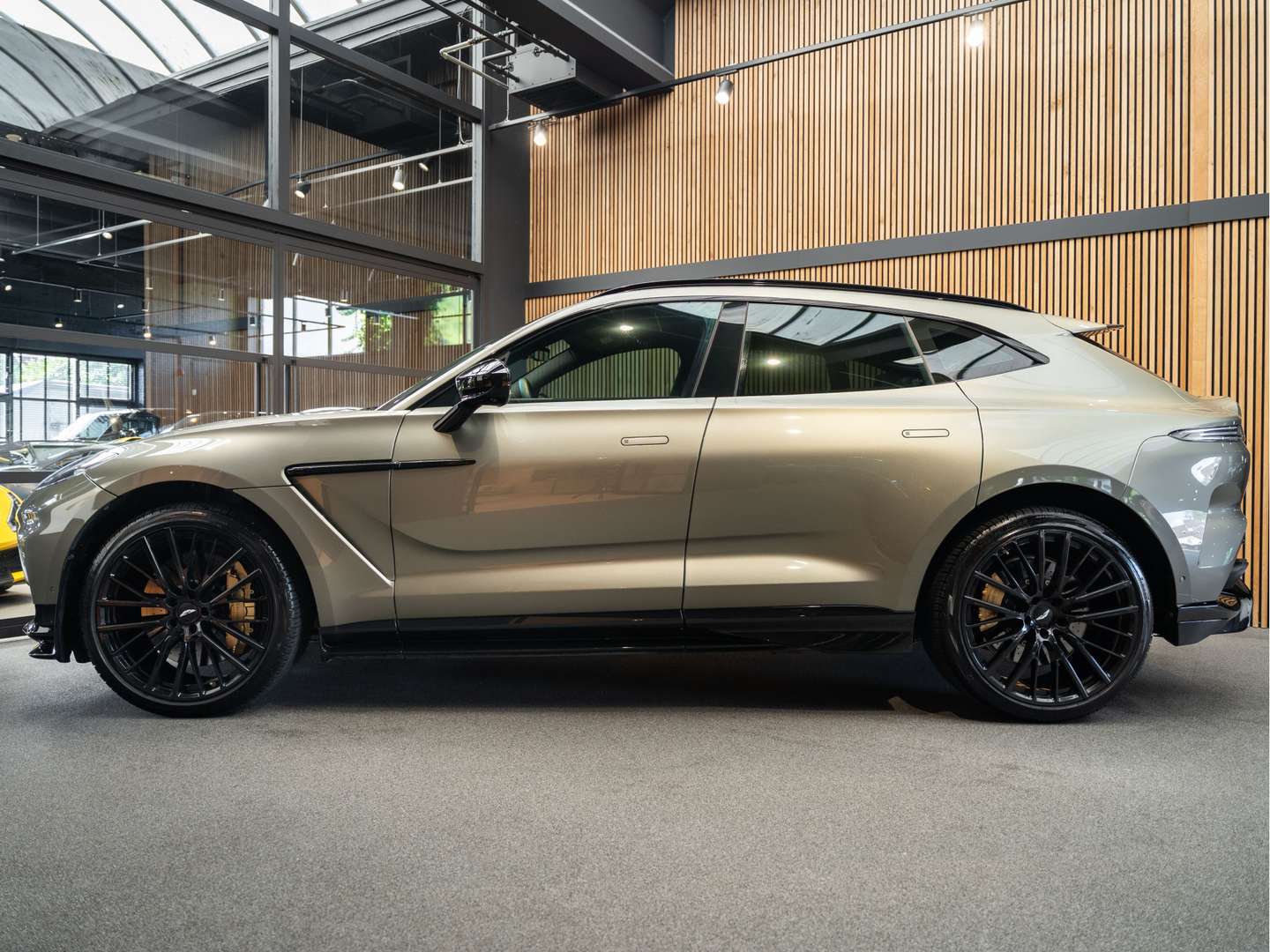 Aston Martin DBX V8 707 - 2023 - Joinsteer - #3