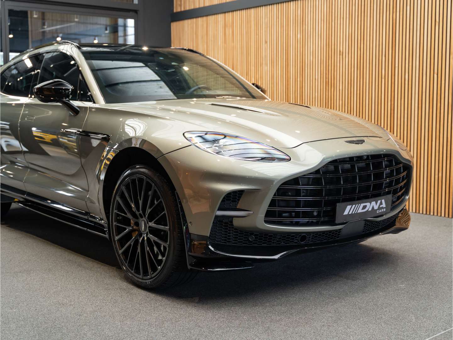 Aston Martin DBX V8 707 - 2023 - Joinsteer - #10