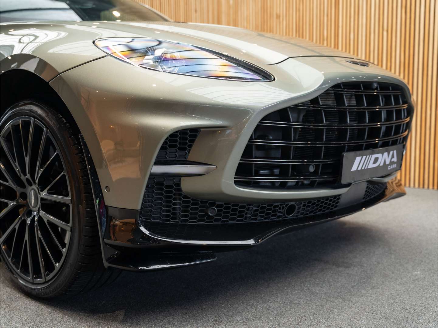 Aston Martin DBX V8 707 - 2023 - Joinsteer - #14
