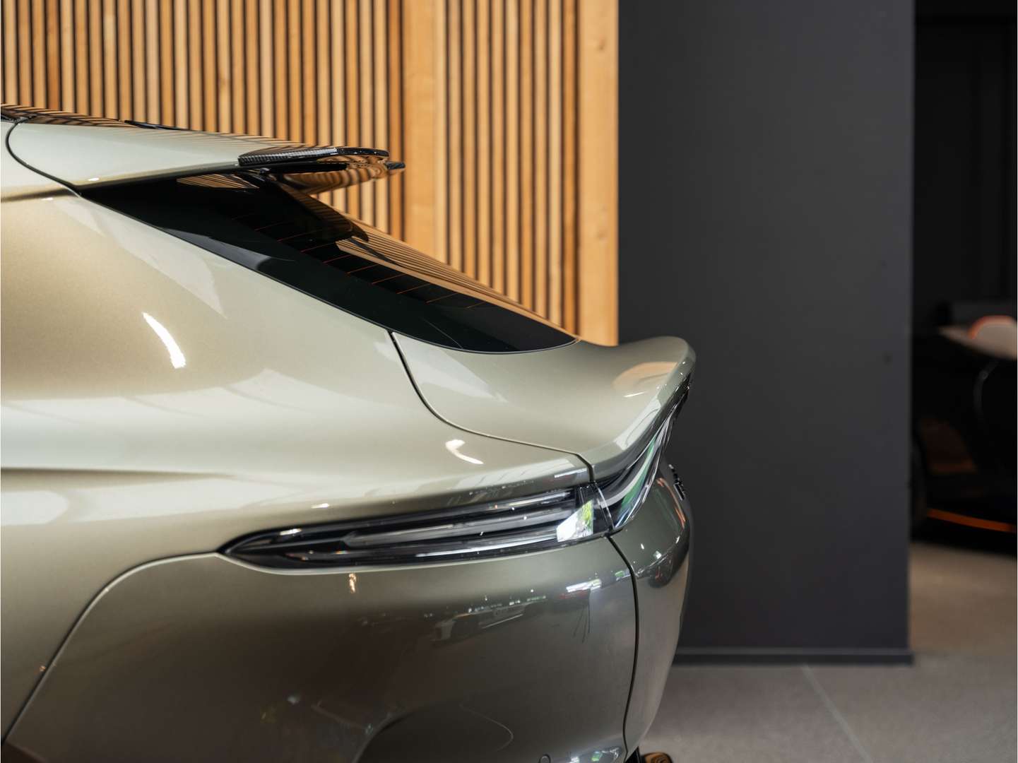 Aston Martin DBX V8 707 - 2023 - Joinsteer - #21