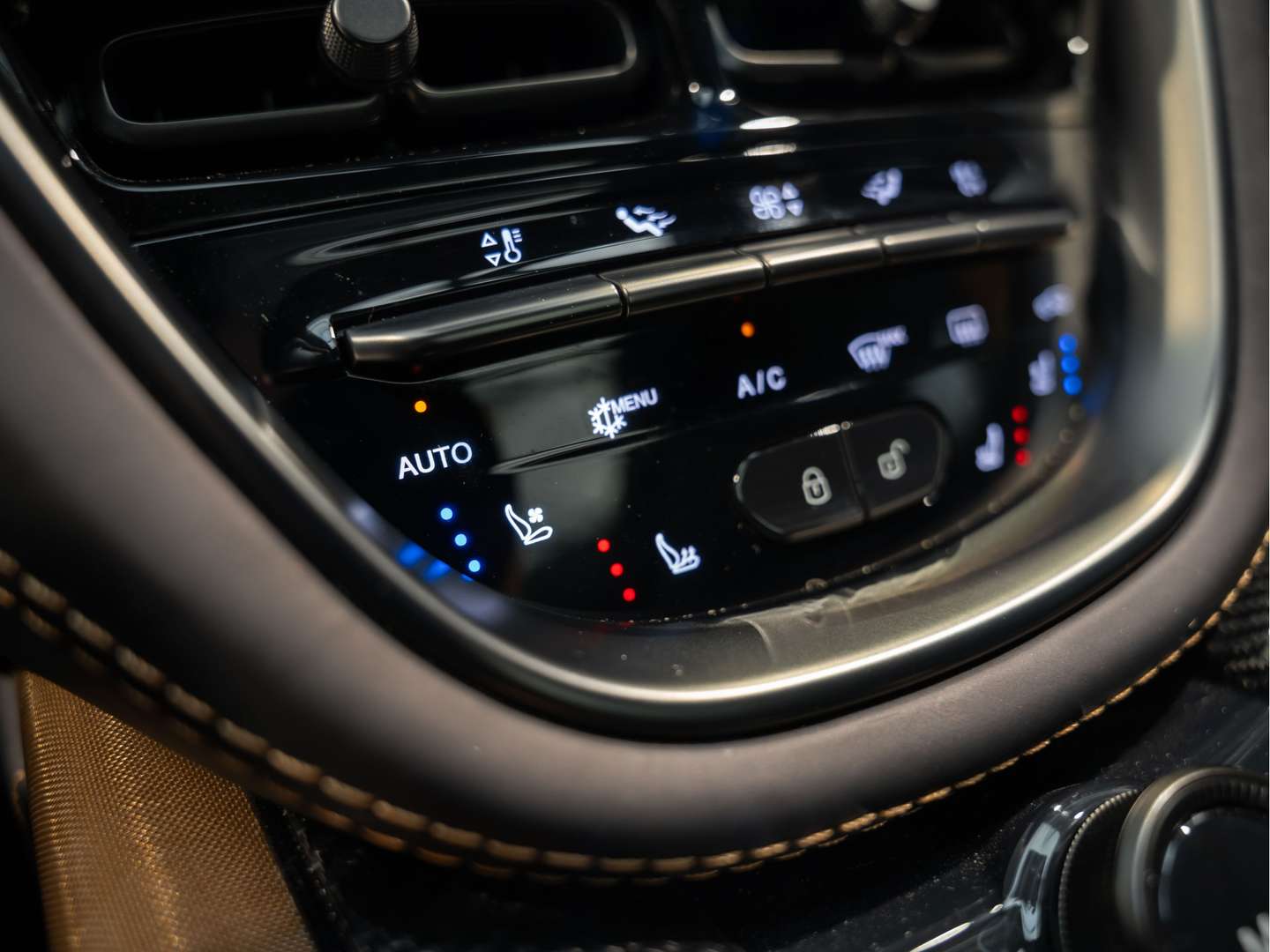 Aston Martin DBX V8 707 - 2023 - Joinsteer - #37