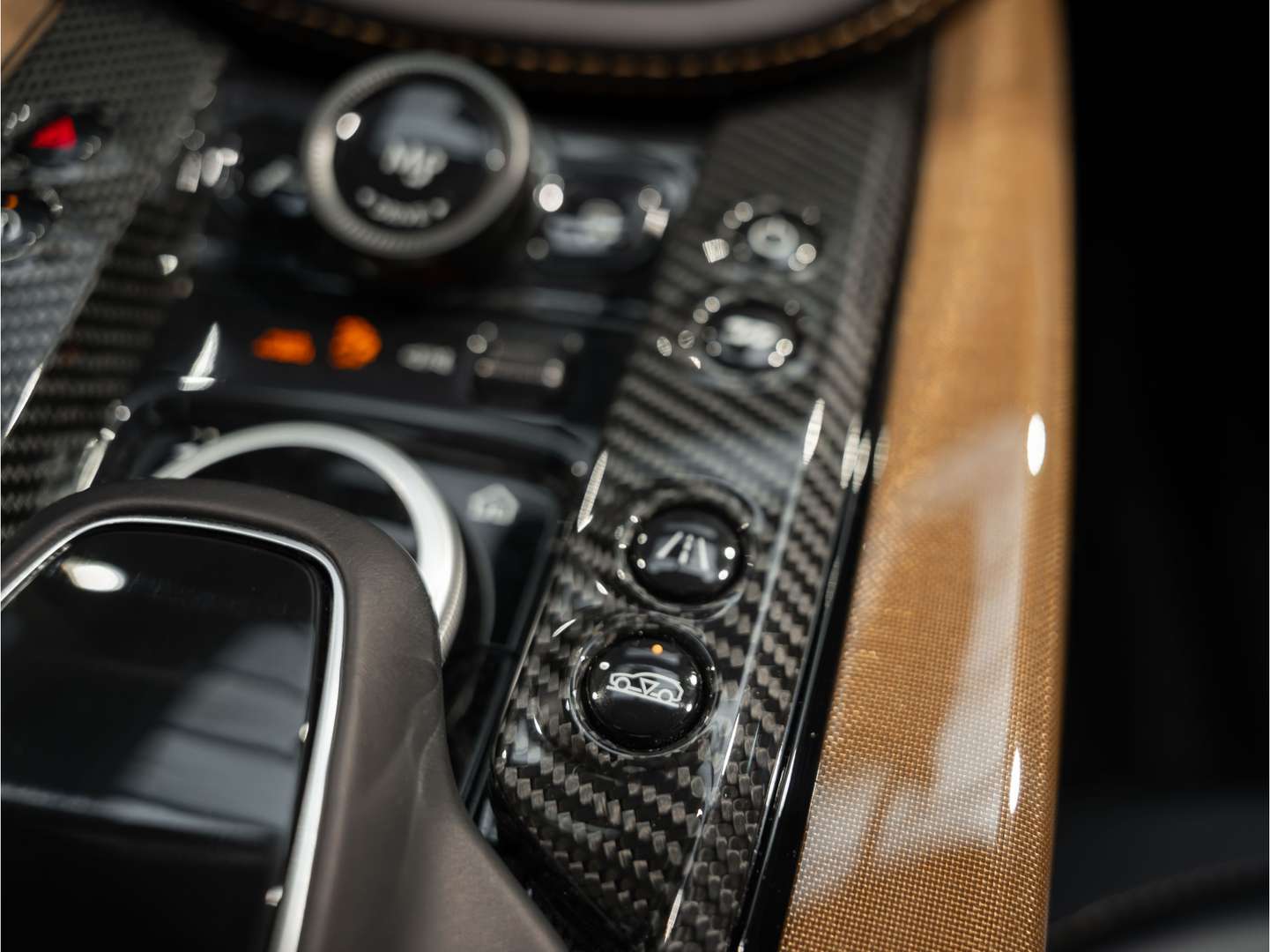 Aston Martin DBX V8 707 - 2023 - Joinsteer - #39