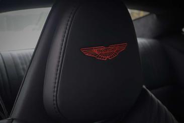 Aston Martin DB11 5.2 V12 — photo 15