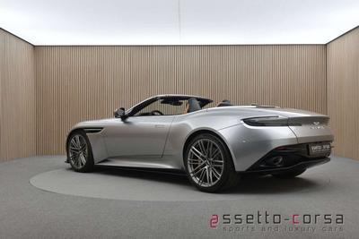 Aston Martin DB12 Volante