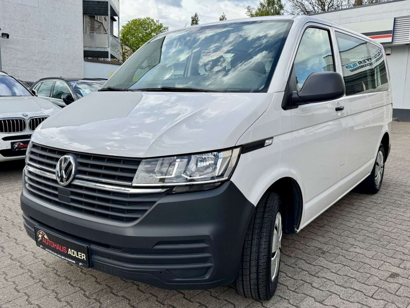 Volkswagen Transporter Kombi TDI - 2022 - Joinsteer - #1