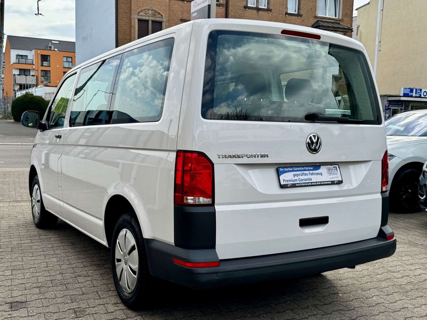 Volkswagen Transporter Kombi TDI - 2022 - Joinsteer - #11