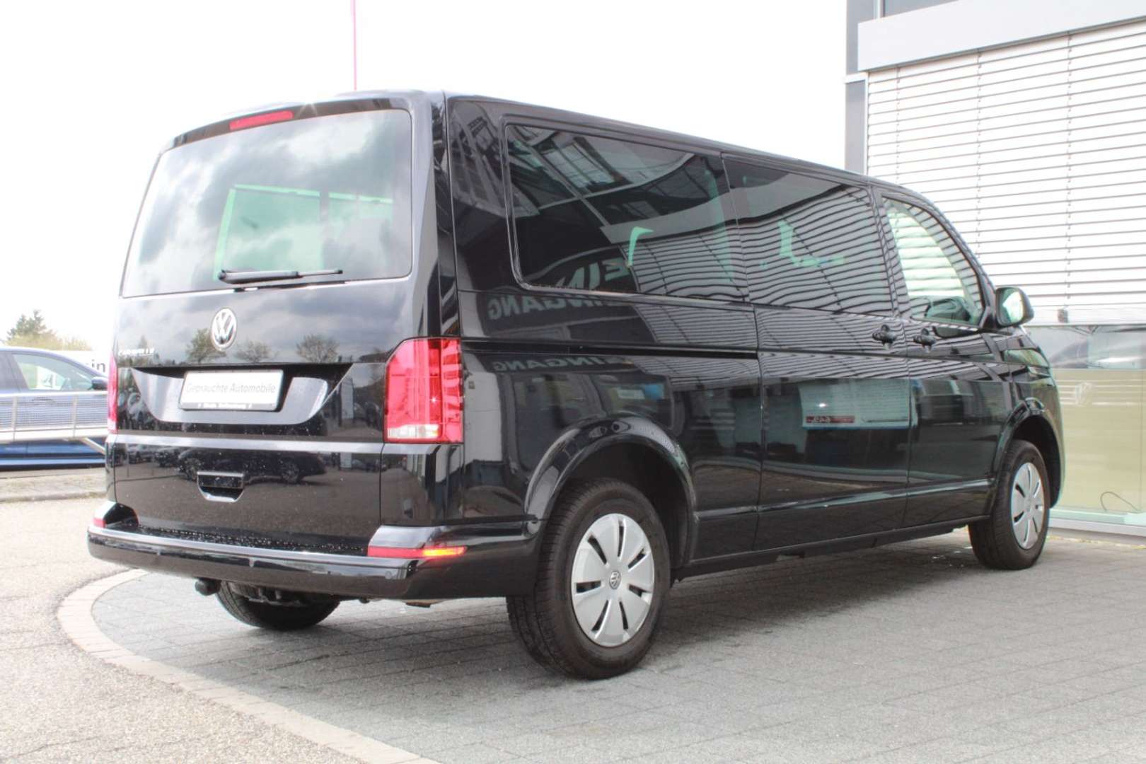 Volkswagen Caddy Caravelle Comfortline - 2024 - Joinsteer - #4