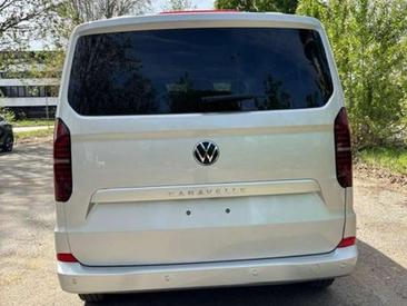 Volkswagen Multivan Caravelle — photo 4