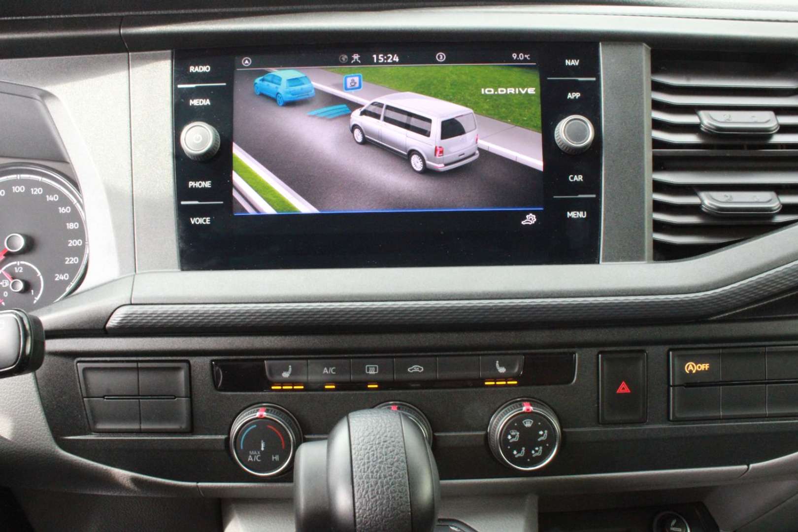 Volkswagen Caddy Caravelle Comfortline - 2024 - Joinsteer - #14