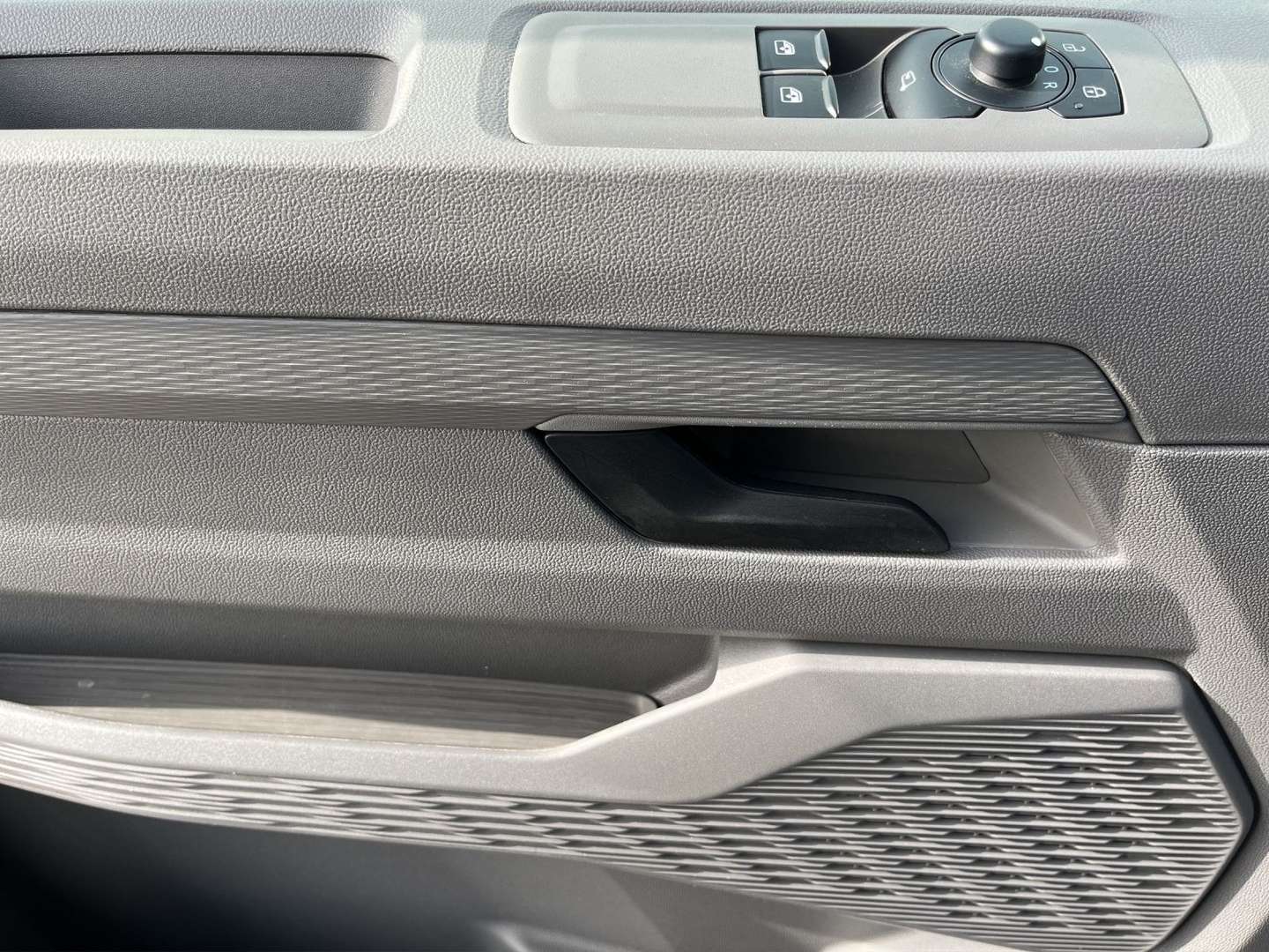 Volkswagen Transporter - 2025 - Joinsteer - #13