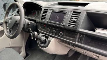 Volkswagen Multivan TDI — photo 11