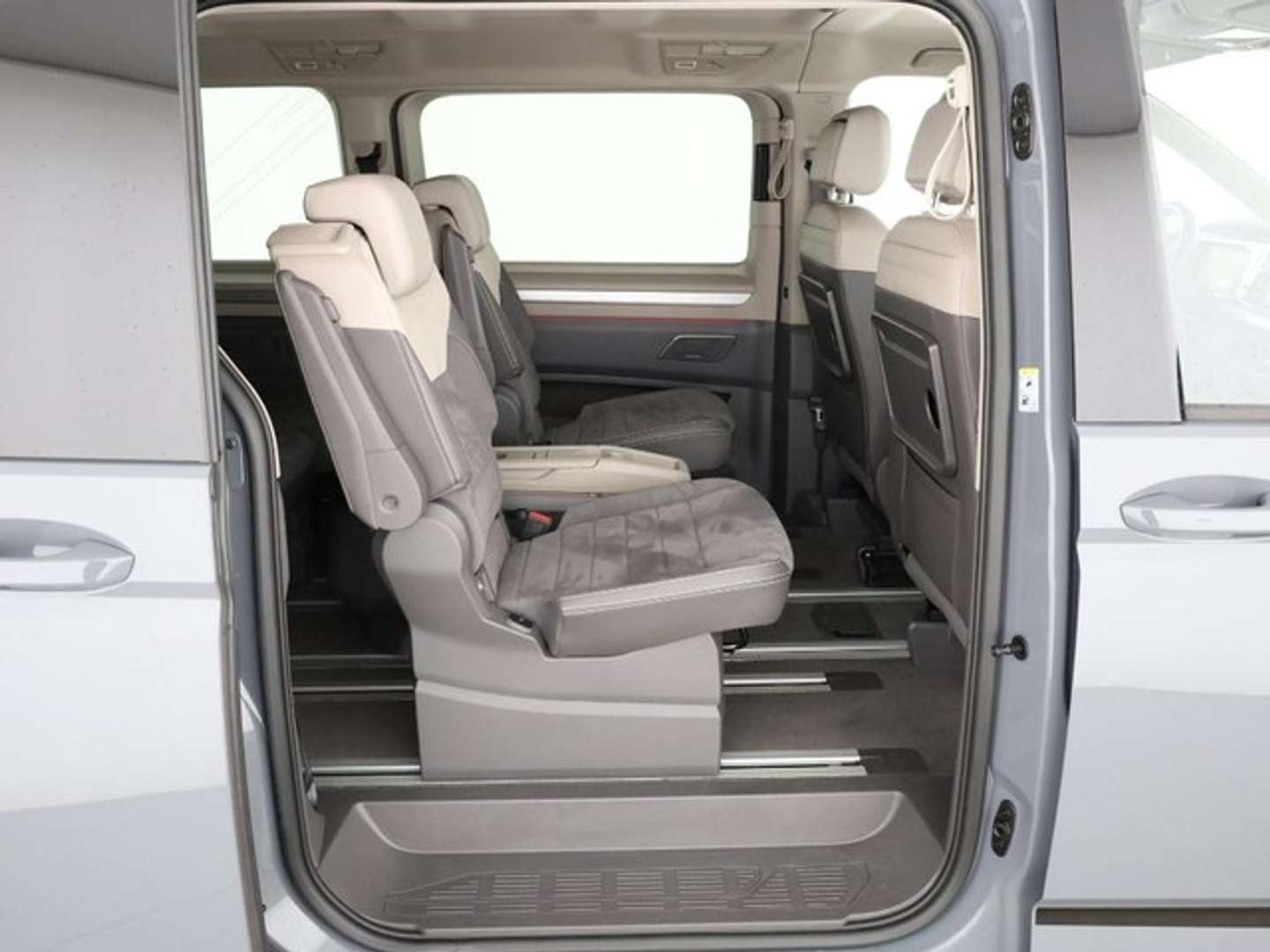 Volkswagen Multivan TDI Edition - 2025 - Joinsteer - #7