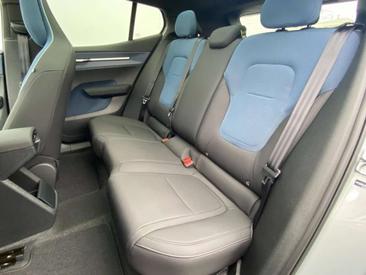 Volvo EX30 Single Extended Range — photo 9