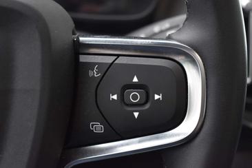 Volvo C40 Recharge — photo 16