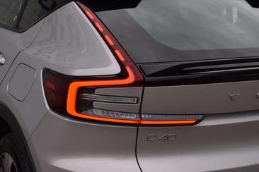 Volvo C40 Recharge — photo 29