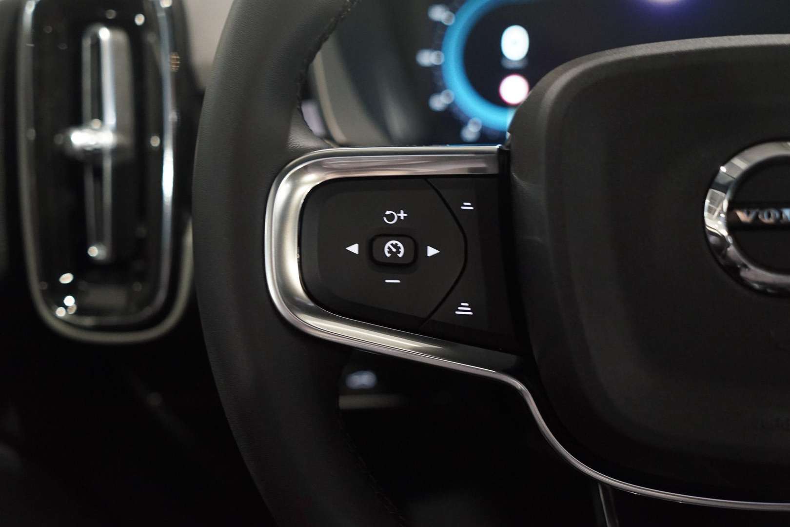 Volvo C40 Recharge PLUS - 2025 - Joinsteer - #16