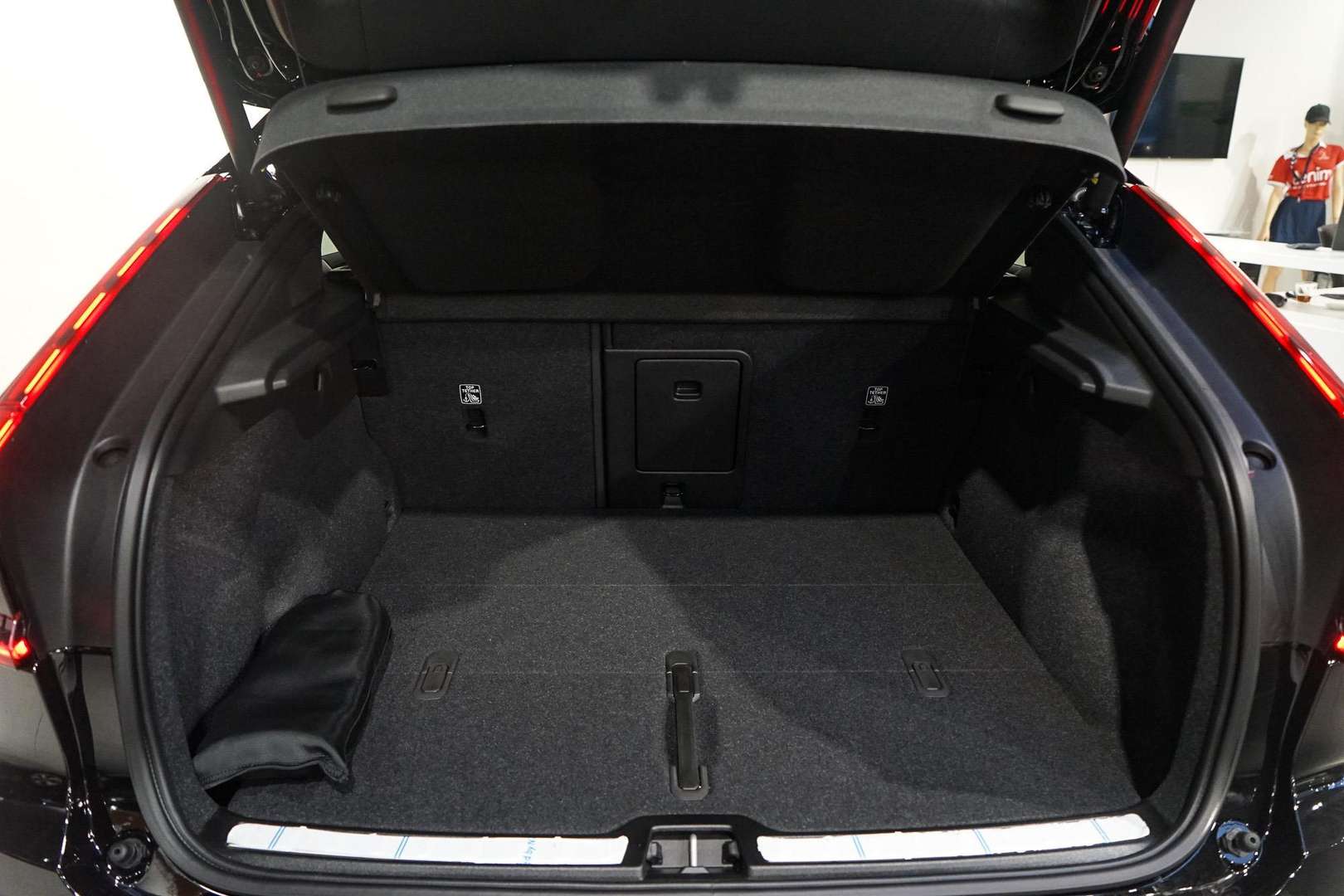 Volvo C40 Recharge PLUS - 2025 - Joinsteer - #24