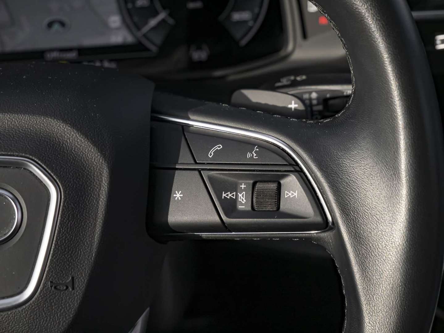 Audi Q7 S Line 55 TFSI E - 2022 - Joinsteer - #11