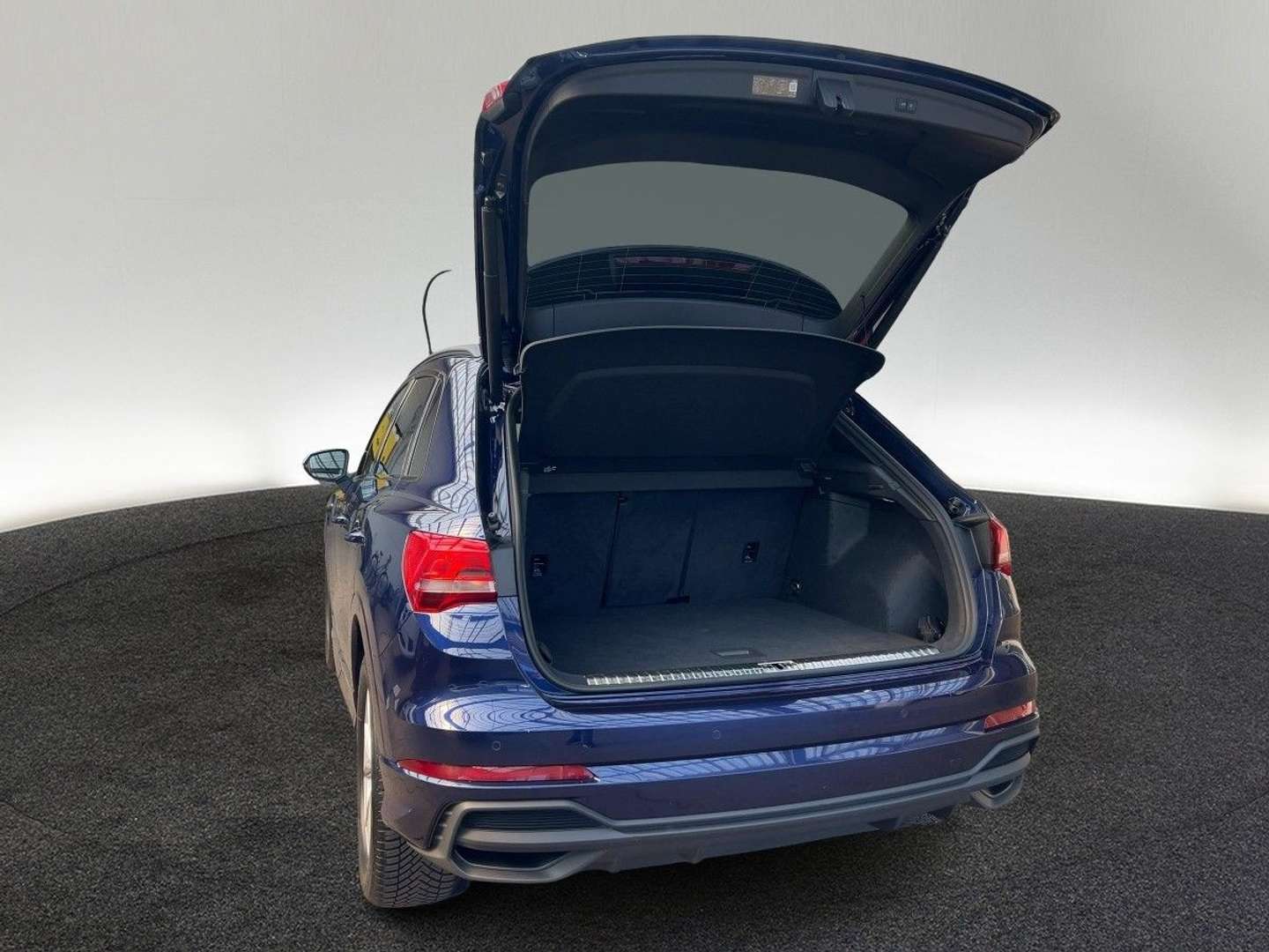 Audi Q3 S Line 35 TFSI - 2025 - Joinsteer - #10