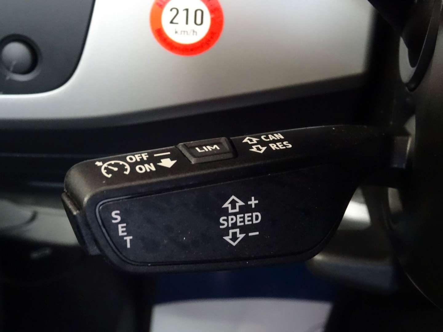 Audi A4 OPTIK PAKET 40 TDI - 2023 - Joinsteer - #16