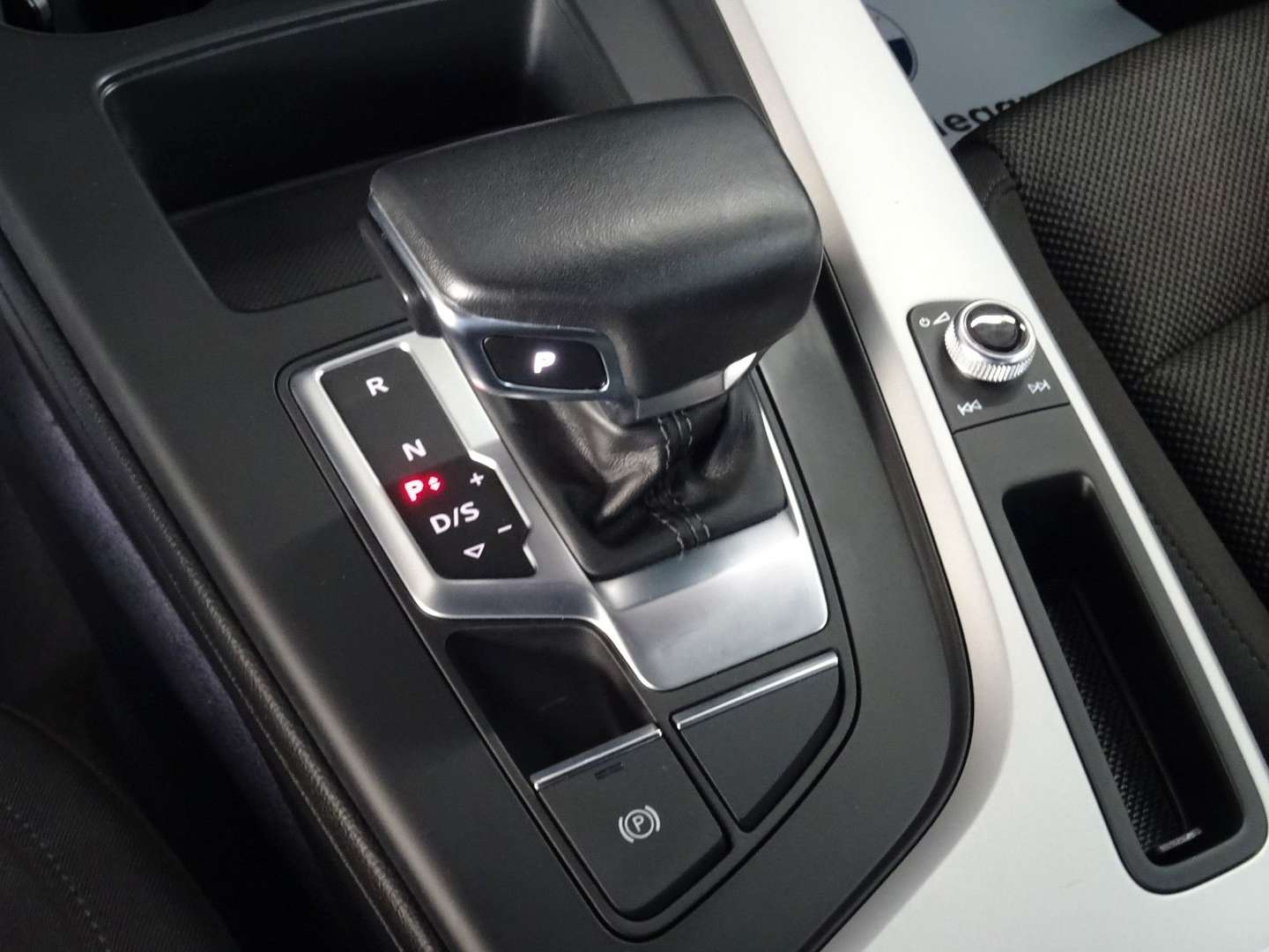 Audi A4 OPTIK PAKET 40 TDI - 2023 - Joinsteer - #19