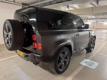 Land Rover Defender 90 V8 525HP — photo 14