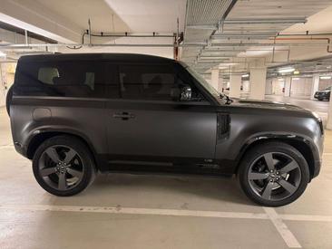 Land Rover Defender 90 V8 525HP — photo 15
