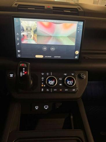 Land Rover Defender 90 V8 525HP — photo 23