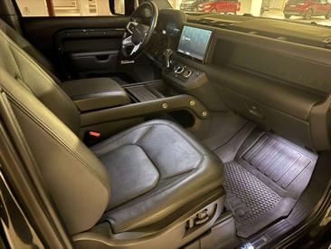 Land Rover Defender 90 V8 525HP — photo 28