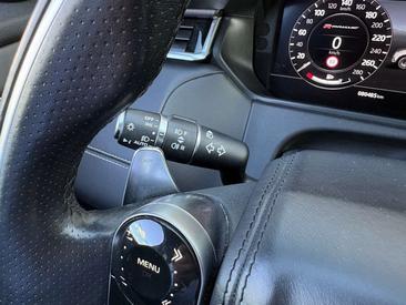 Land Rover Range Rover Velar R-Dynamic SE — photo 17