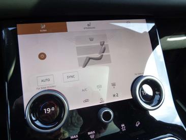 Land Rover Range Rover Velar P400e — photo 24