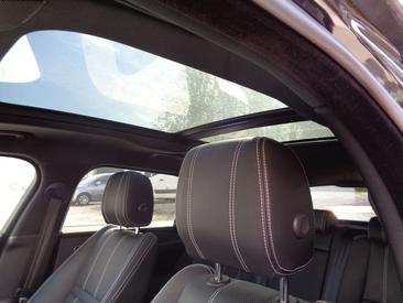 Land Rover Range Rover Velar P400e — photo 28
