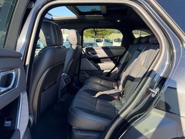 Land Rover Range Rover Velar PANO LHZ LEDER NAVI R-Dynamic — photo 3