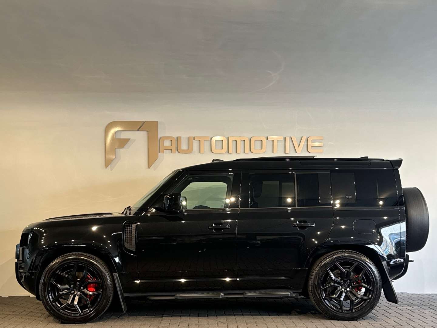 Land Rover Defender 110 2.0 P300e X-Dynamic HSE URBAN|HUD - 2026 - Joinsteer - #9
