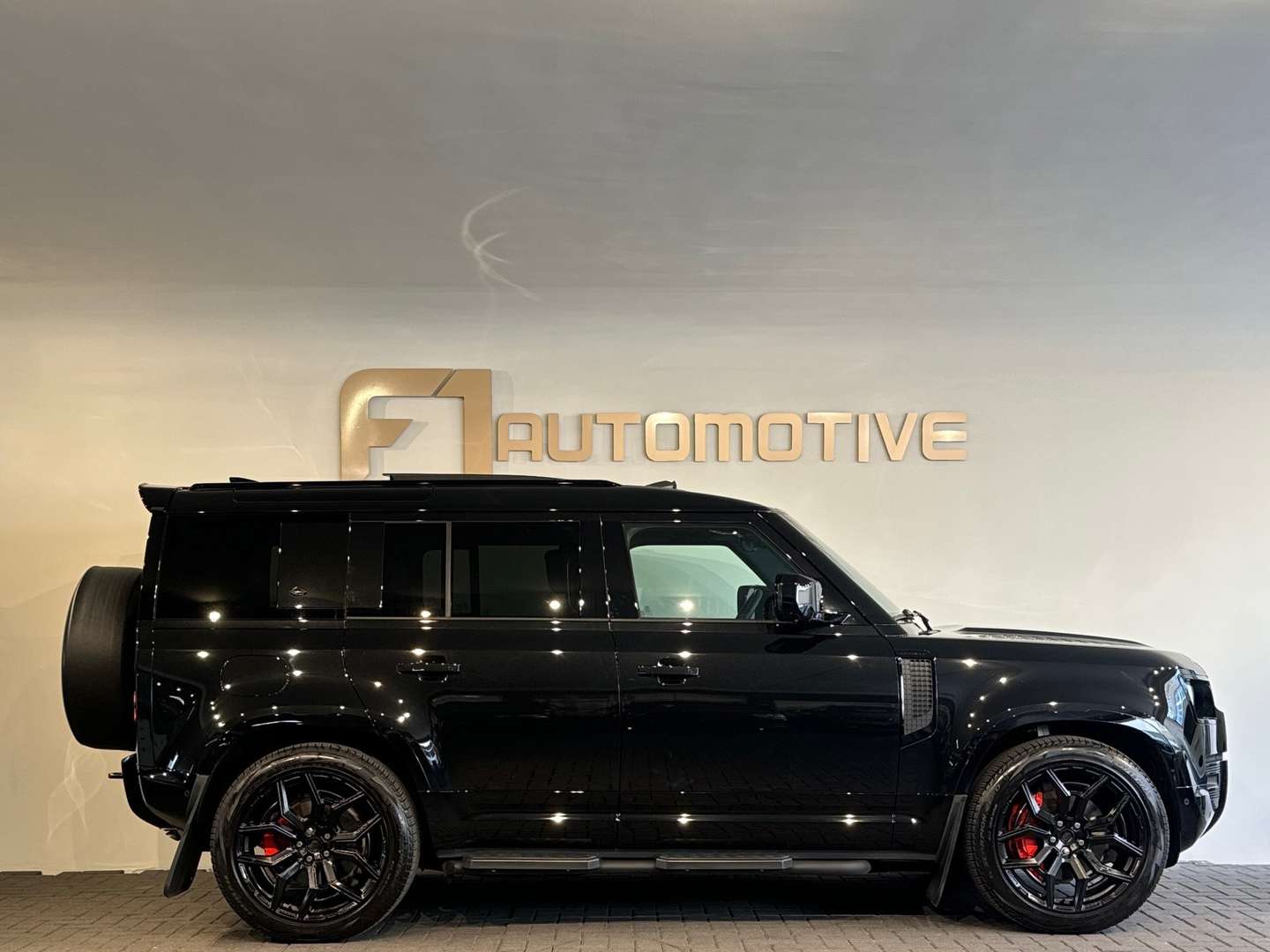 Land Rover Defender 110 2.0 P300e X-Dynamic HSE URBAN|HUD - 2026 - Joinsteer - #11