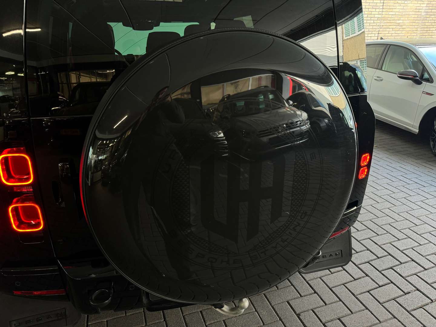 Land Rover Defender 110 2.0 P300e X-Dynamic HSE URBAN|HUD - 2026 - Joinsteer - #25