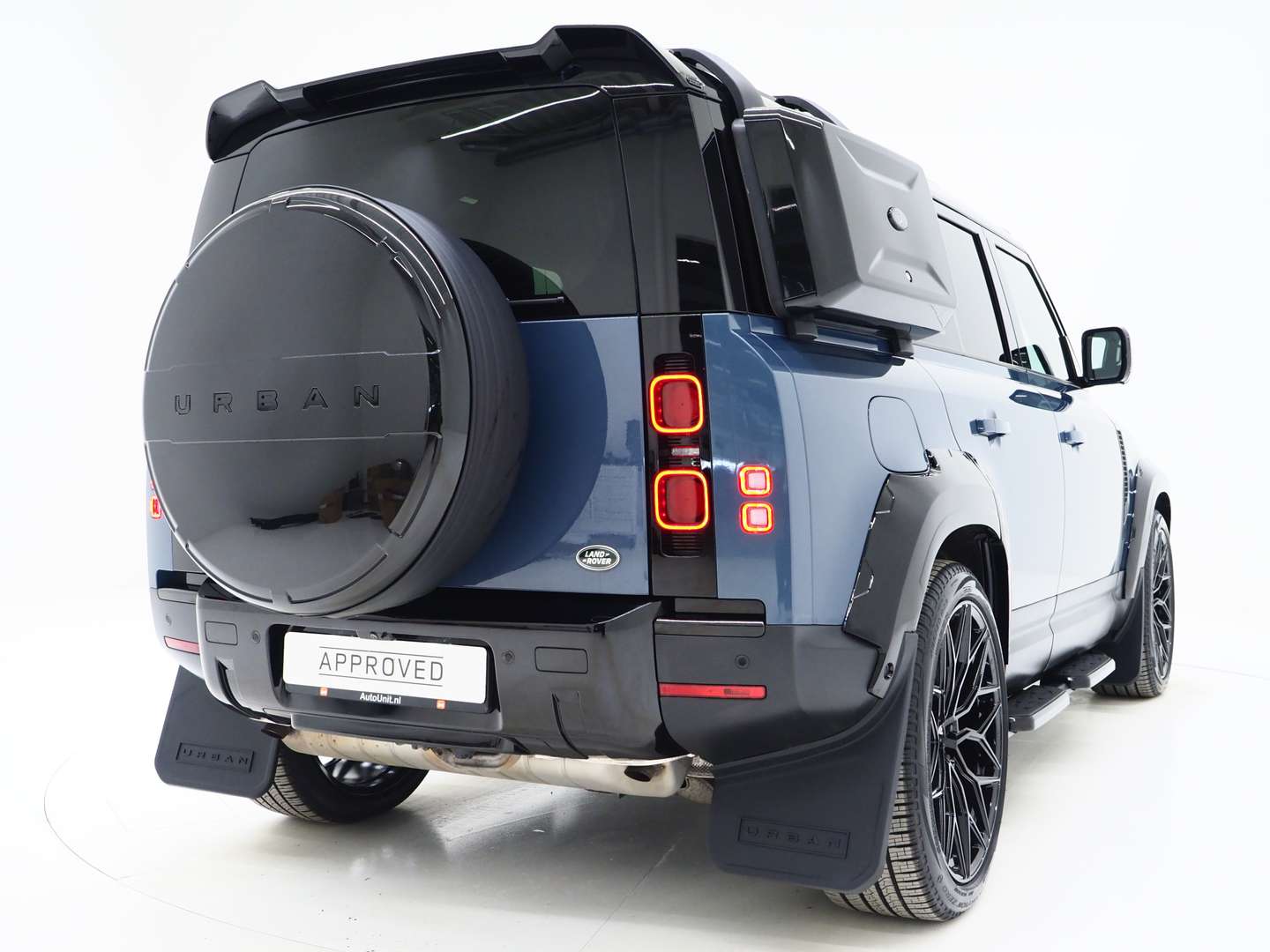 Land Rover Defender 110 Urban WideTrack Look | Panoramad 2.0 P400e - 2021 - Joinsteer - #9