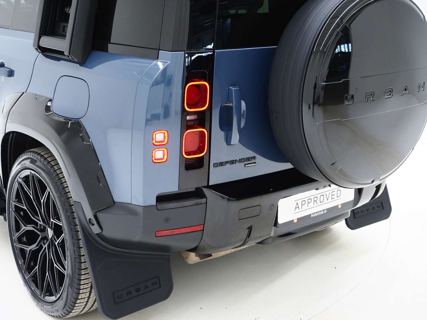 Land Rover Defender 110 Urban WideTrack Look | Panoramad 2.0 P400e - 2021 - Joinsteer - #13