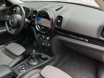 Mini Cooper Cooper D — photo 8