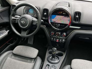 Mini Cooper Cooper D — photo 11