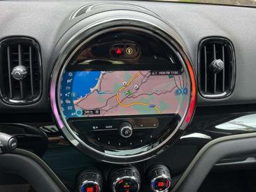 Mini Cooper Cooper D — photo 14