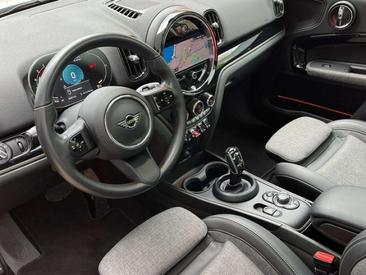 Mini Cooper Cooper D — photo 15