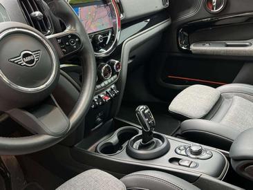 Mini Cooper Cooper D — photo 16