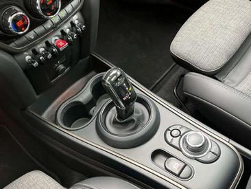 Mini Cooper Cooper D — photo 17