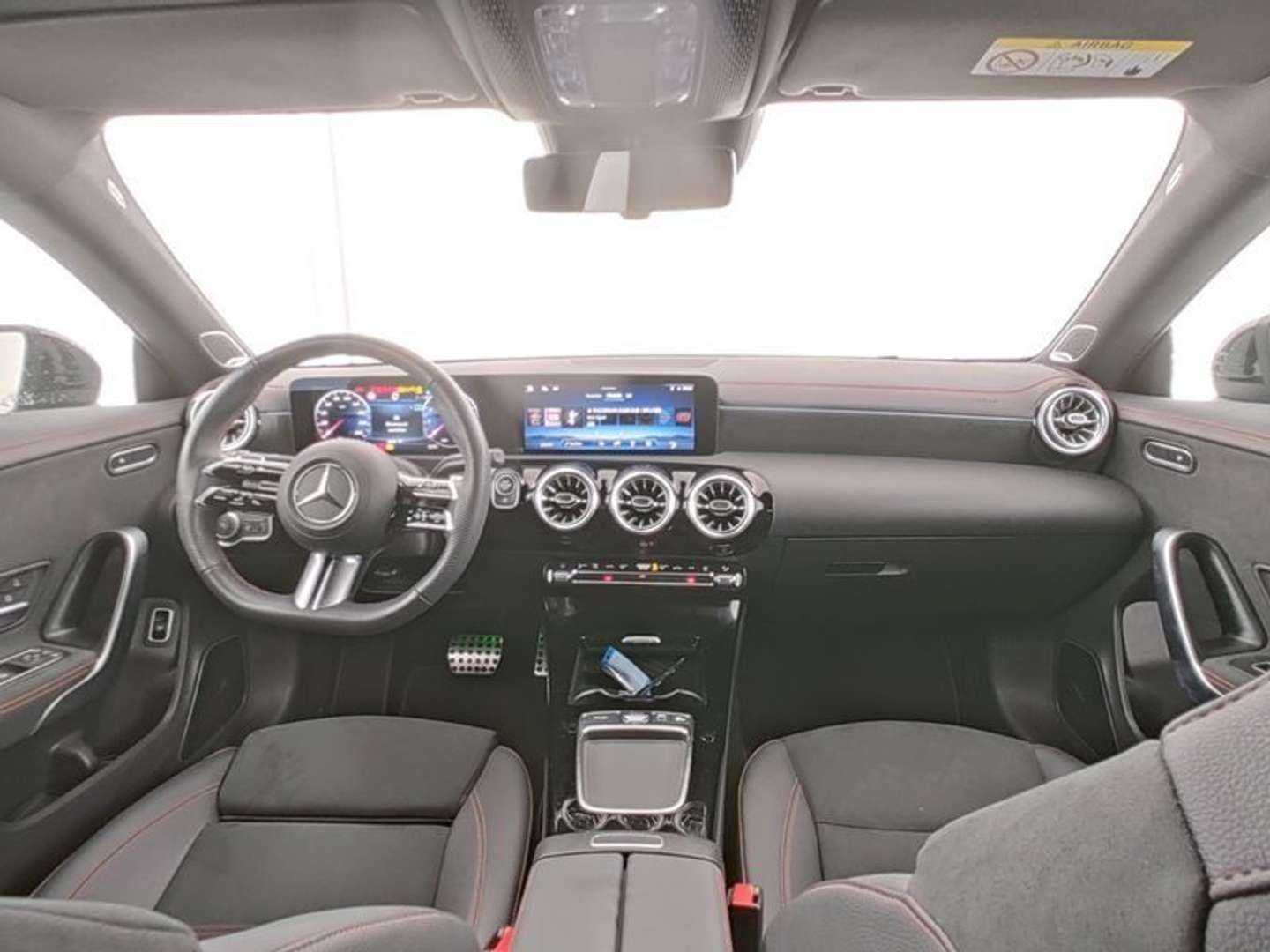 Mercedes CLA 200 AMG Line - 2025 - Joinsteer - #4