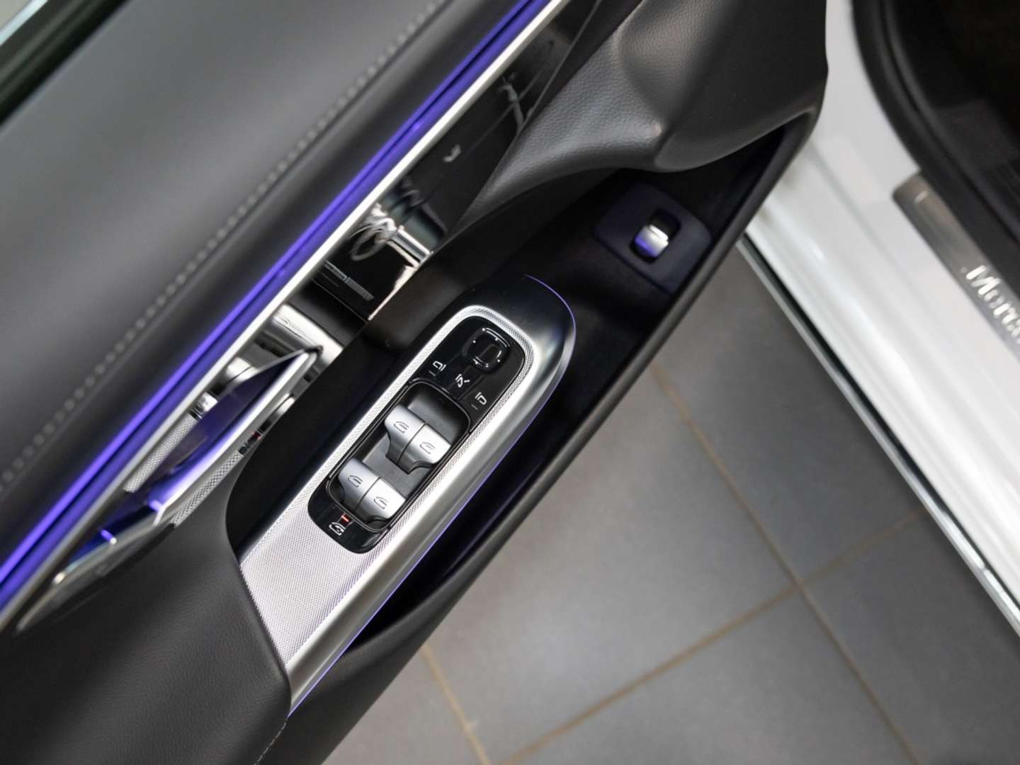 Mercedes Classe E Break 220 AMG Line - 2024 - Joinsteer - #17